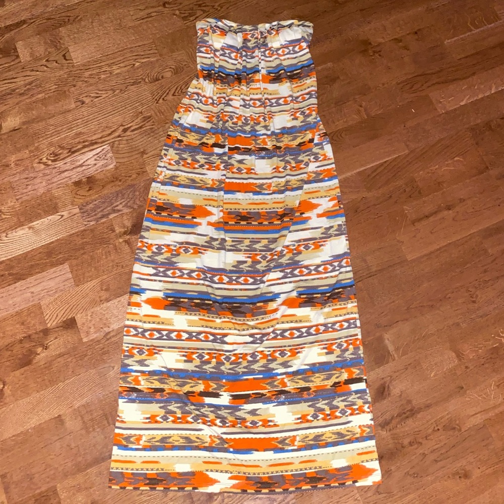 Maxi dress, strapless